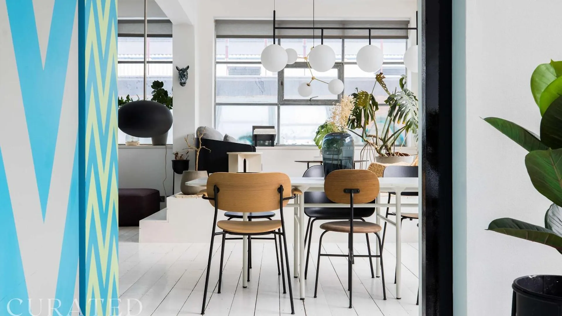 Spacious & Bright Loft Apartment - Shoreditch London