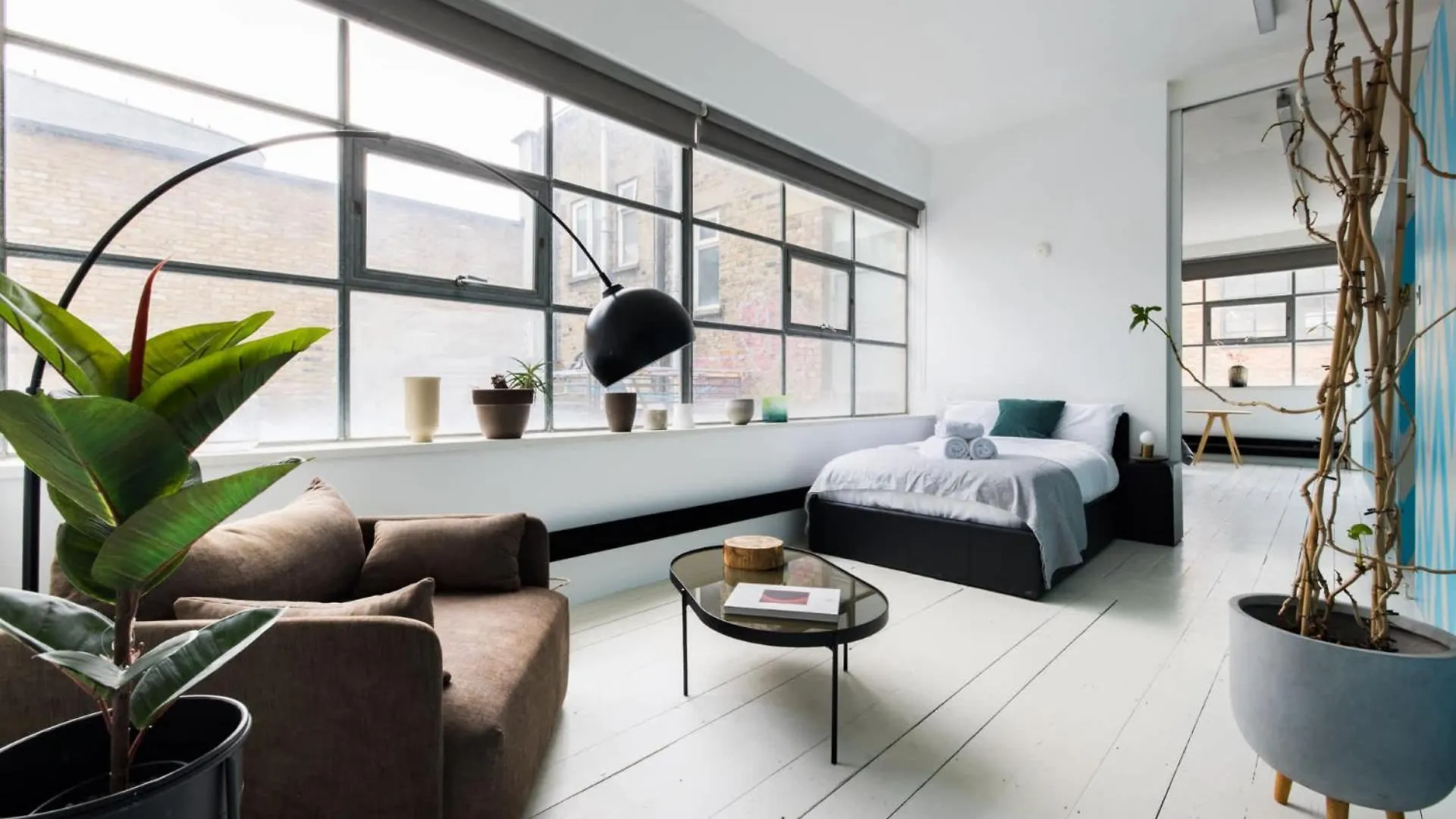 Spacious & Bright Loft Apartment - Shoreditch London United Kingdom