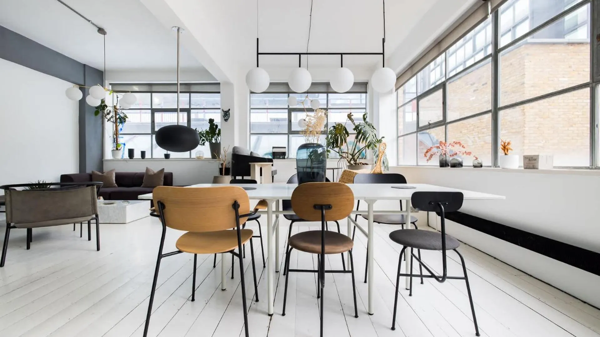 Spacious & Bright Loft Apartment - Shoreditch London